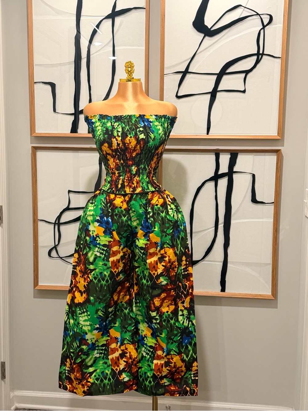 2 piece Ankara Nigerian  jort set. One size fits 8-14